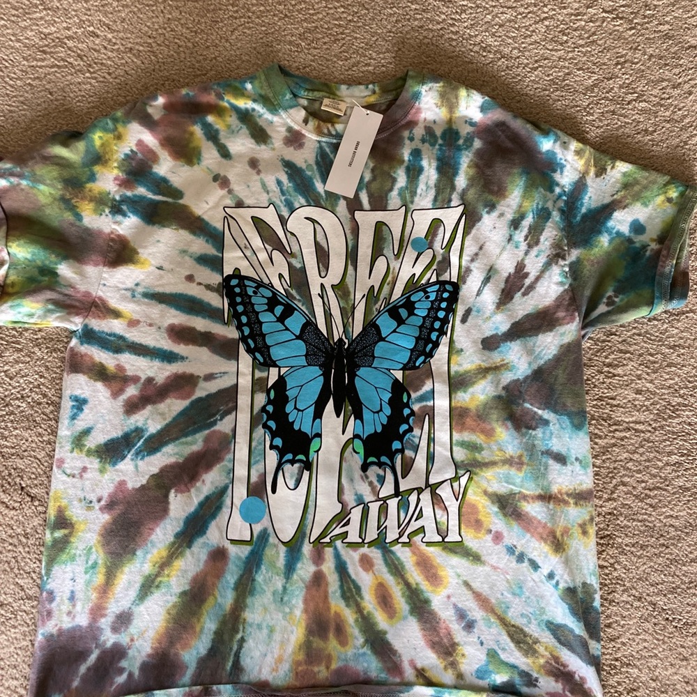 Urban outfitters graphic t shirt